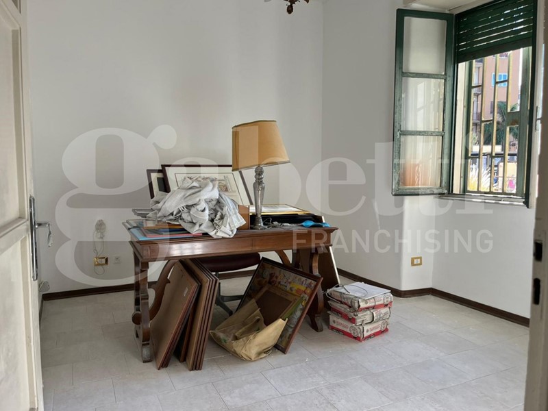 Trilocale in Vendita a Catania, 80'000&euro;, 91 m²