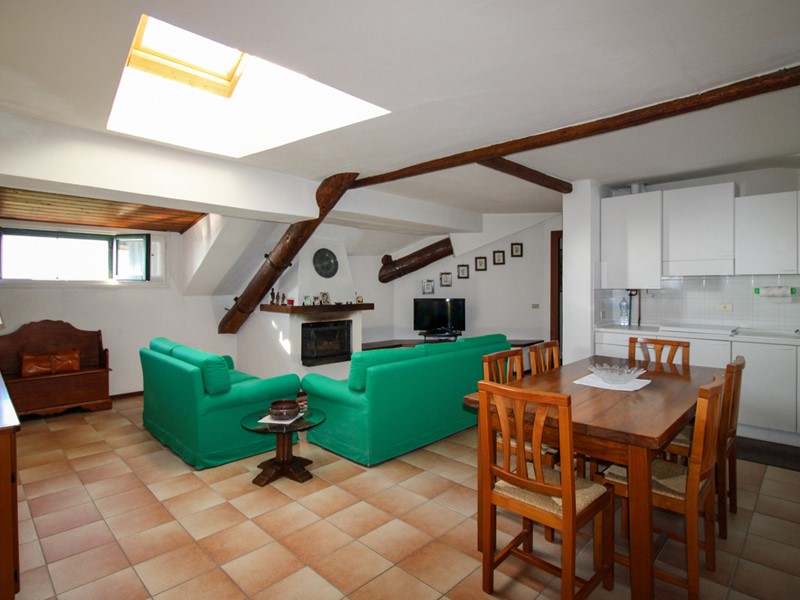 Attico in Vendita a Alta Valle Intelvi, 105'000&euro;, 97 m²