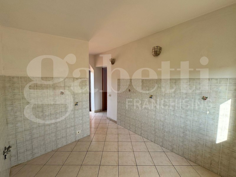 Quadrilocale in Vendita a Marino, 185'000€, 104 m²