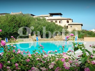 Trilocale in Vendita a Olbia, 25'000€, 64 m², arredato