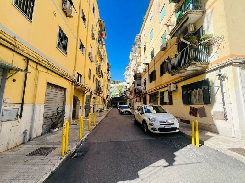 Bilocale in Vendita a Napoli, 180'000€, 50 m²