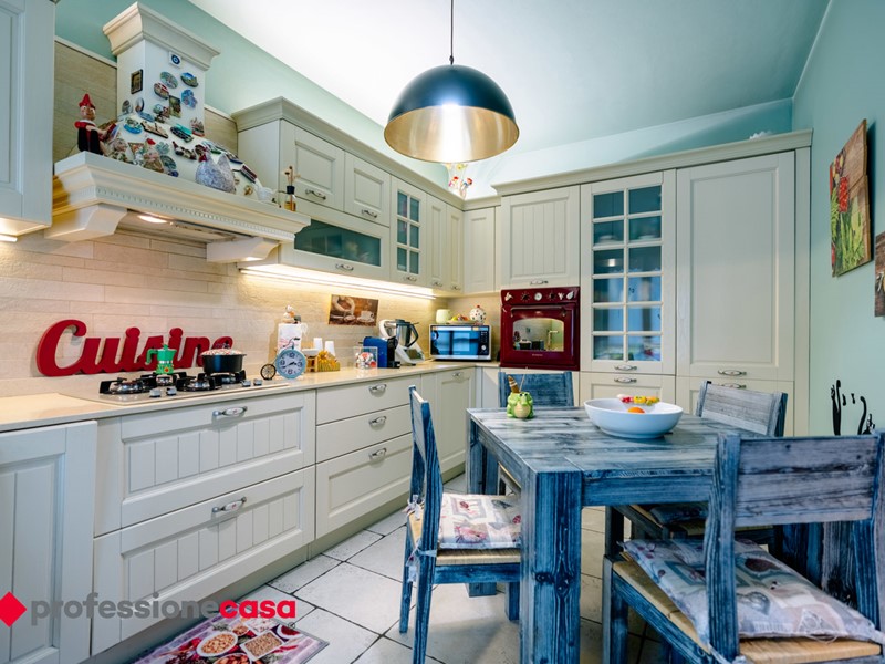 Villetta a schiera in Vendita a Moncalieri, 389'000€, 220 m²