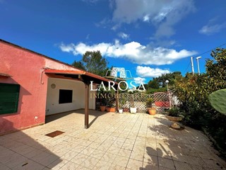 Casa Indipendente in Vendita a Melendugno, zona San Foca, 140'000€, 101 m², arredato, con Box