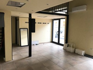 Immobile commerciale in Vendita a Ascoli Piceno, 85'000€, 50 m²
