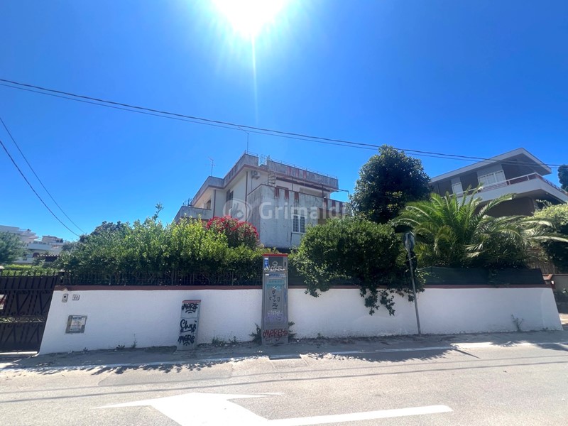 Trilocale in Vendita a Anzio, 135'000&euro;, 63 m²