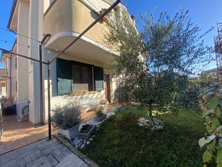 Trilocale in Vendita a Rosignano Marittimo, zona Rosignano Solvay, 259'000&euro;, 80 m²