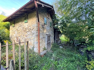 Casa Semi Indipendente in Vendita a Cantagallo, 35'000€, 60 m²