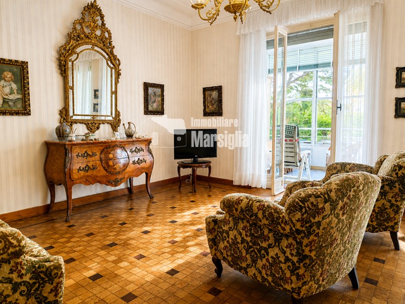 Quadrilocale in Vendita a Sanremo, 380'000&euro;, 141 m²