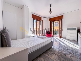 Stanza in Affitto a Napoli, zona Vomero, 550€, 100 m², arredato