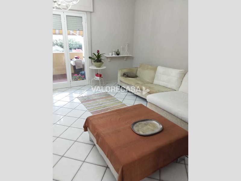 Appartamento in Vendita a Carrara, zona Avenza, 235'000€, 109 m²