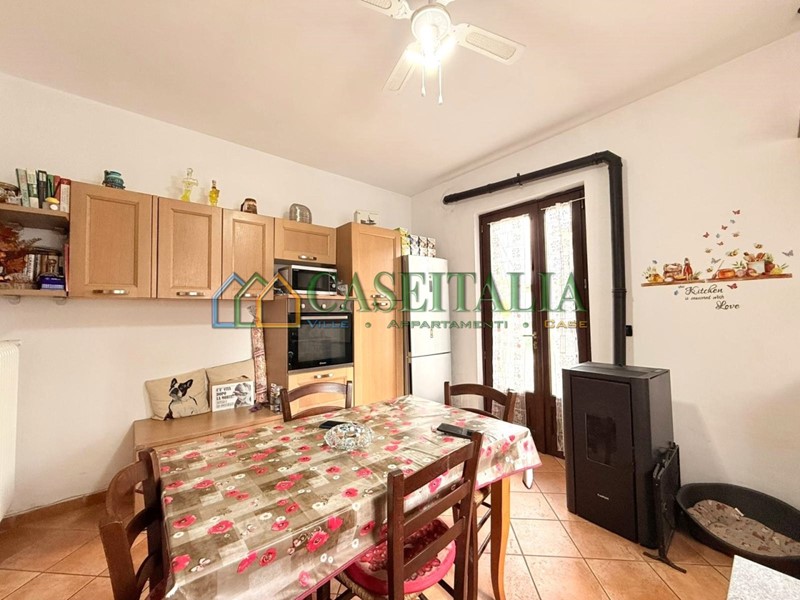 Casa Indipendente in Vendita a Samone, 157'000€, 195 m²