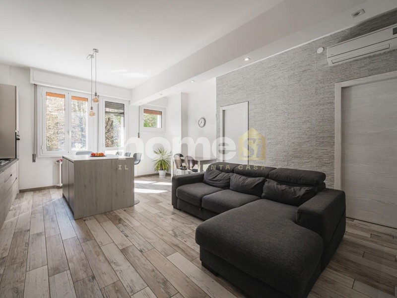 Trilocale in Vendita a Reggio Emilia, 190'000€, 90 m²