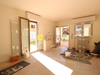 Trilocale in Vendita a Figline e Incisa Valdarno, zona Stecco, 220'000€, 85 m²