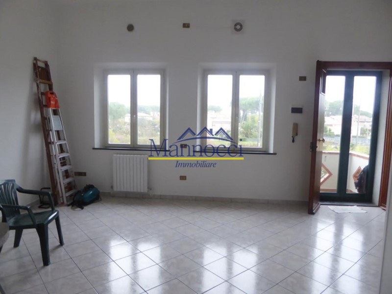 Quadrilocale in Affitto a Cascina, zona Titignano, 750€, 88 m², arredato