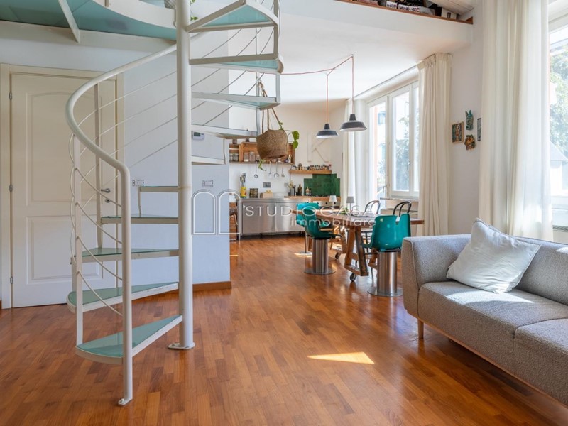 Attico in Vendita a Pisa, 395'000€, 125 m², arredato