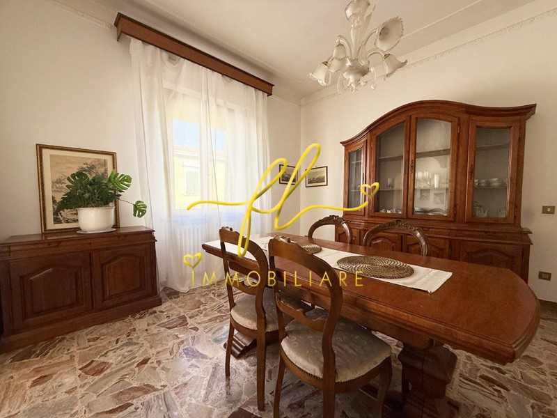 Appartamento in Vendita a Cecina, 189'000€, 105 m²