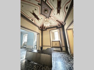 Ufficio in Affitto a Pisa, 1'500€, 110 m²