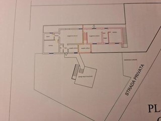 Casa Semi Indipendente in Vendita a Carrara, zona Battilana, 120'000€, 120 m², con Box