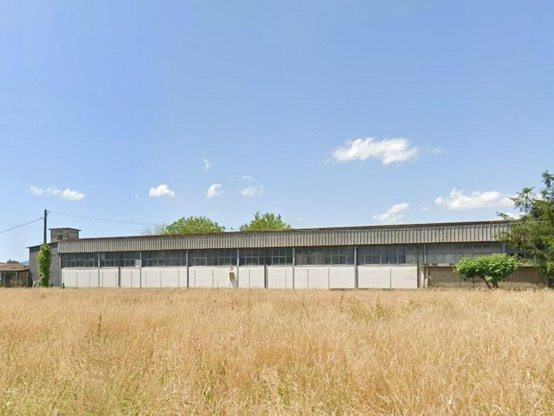 Capannone in Vendita a Capannori, 182'520€, 660 m²