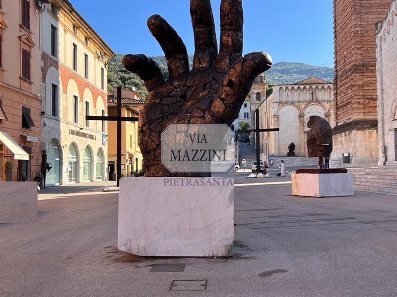 Attività commerciale in Vendita a Pietrasanta, 150'000&euro;, 80 m²