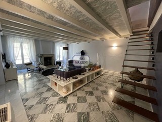 Appartamento in Vendita a Pietrasanta, 2'950'000€, 412 m²