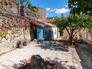 Casa Indipendente in Vendita a Belpasso, 149'000€, 167 m²