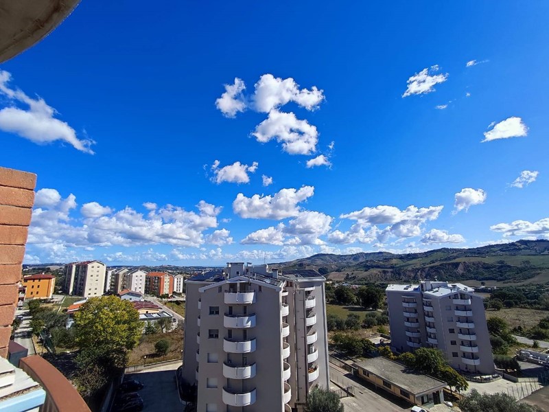 Trilocale in Vendita a Teramo, 78'000&euro;, 70 m²