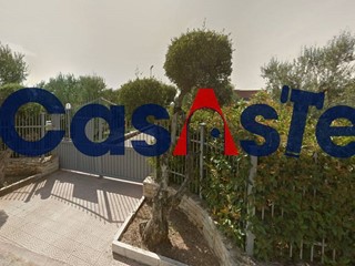 Villa in Vendita a Terlizzi, 181'795€, 231 m²