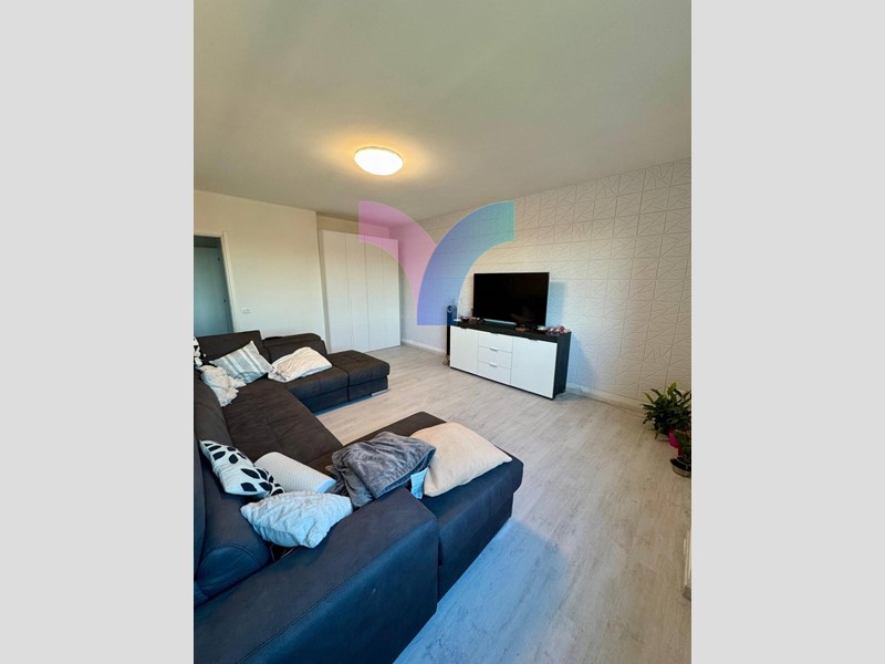 Appartamento in Vendita a Treviso, 180'000€, 130 m², con Box