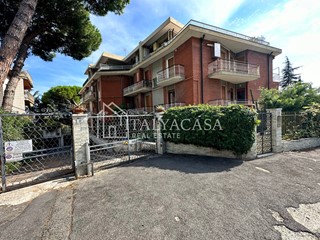 Appartamento in Vendita a Sanremo, 750'000€, 184 m²