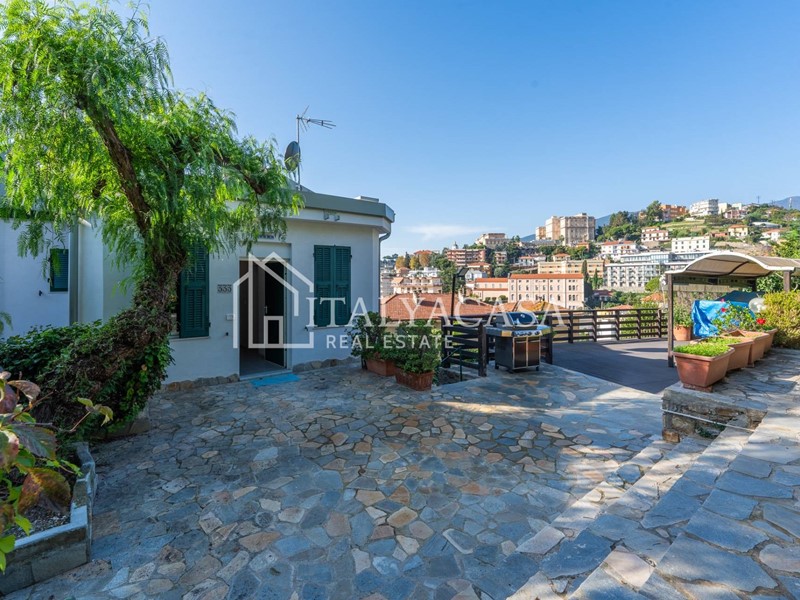 Appartamento in Vendita a Sanremo, 700'000€, 122 m²