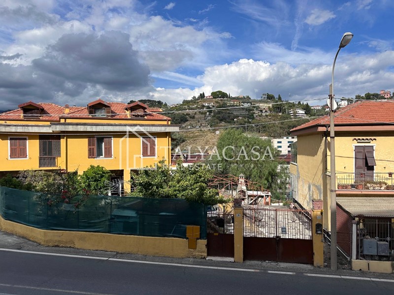 Appartamento in Vendita a Sanremo, 165'000€, 116 m²