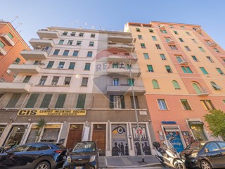 Immobile commerciale in Vendita a Roma, 310'000€, 93 m²