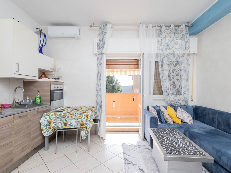 Trilocale in Vendita a Rozzano, 170'000€, 70 m²