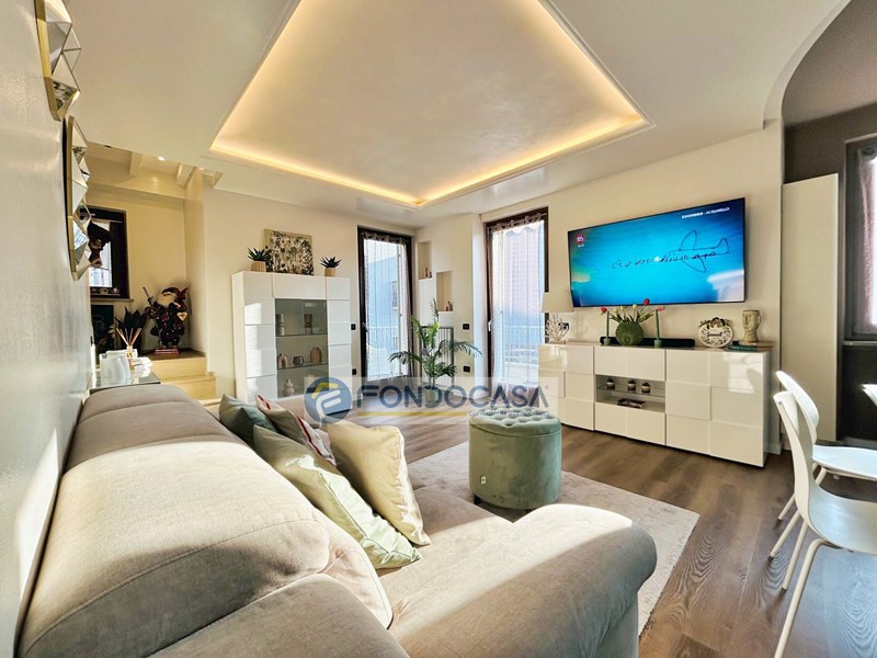 Trilocale in Vendita a Peschiera del Garda, 430'000€, 139 m²