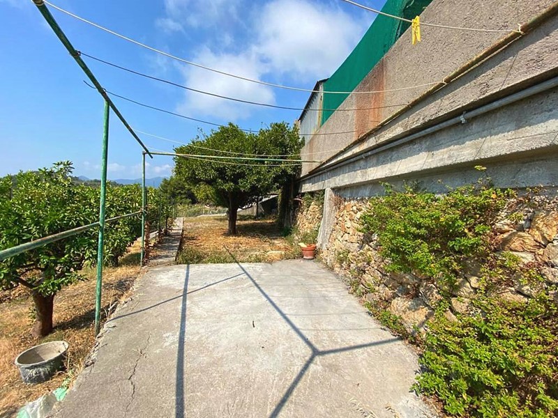 Trilocale in Vendita a Pietra Ligure, 200'000€, 80 m²