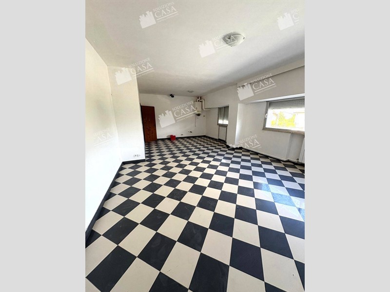 Quadrilocale in Vendita a Pieve di Cento, 160'000€, 150 m²