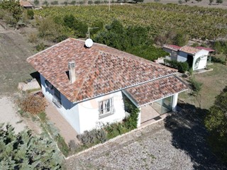 Villa in Vendita a Bonnanaro, 140'000€, 81 m²