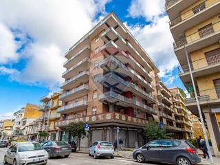 Appartamento in Vendita a Caltagirone, 120'000€, 173 m²