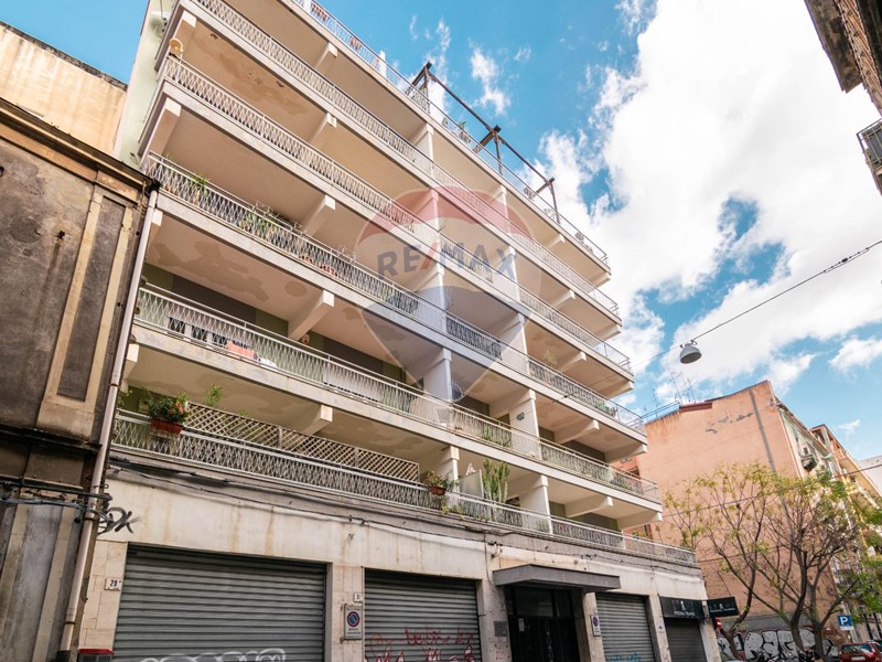 Appartamento in Vendita a Catania, 330'000&euro;, 242 m²