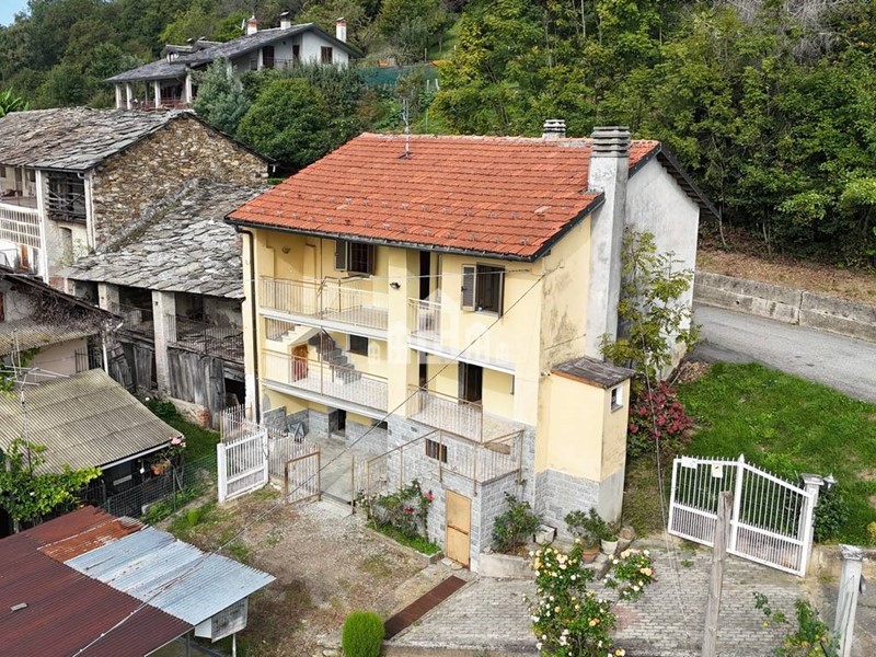 Casa Indipendente in Vendita a Chiesanuova, 64'000€, 74 m²