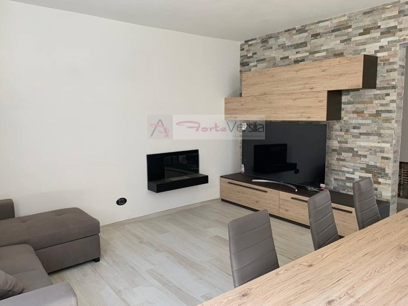 Villa in Vendita a Forte dei Marmi, 1'600'000€, 130 m²