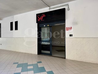 Negozio in Affitto a Mugnano di Napoli, 600€, 40 m²