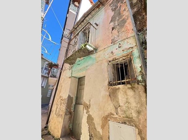 Casa Indipendente in Vendita a Lamezia Terme, 10'000€, 50 m²