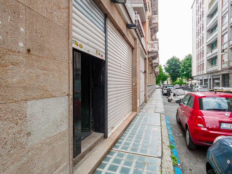 Immobile commerciale in Affitto a Torino, 1'950€, 90 m²
