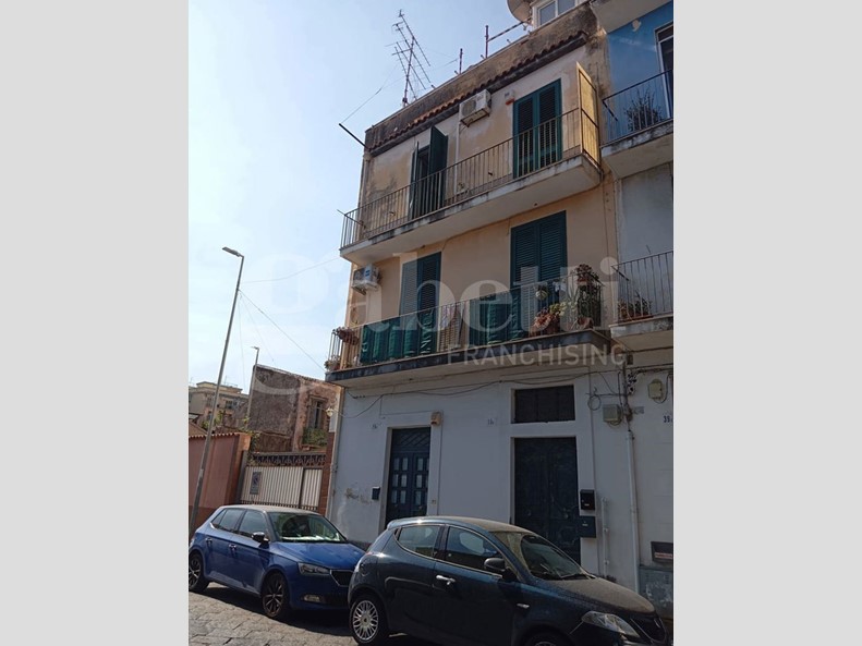Trilocale in Vendita a Catania, 100'000&euro;, 100 m²
