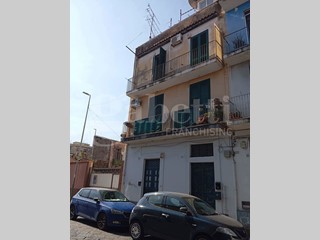 Trilocale in Vendita a Catania, 100'000&euro;, 100 m²