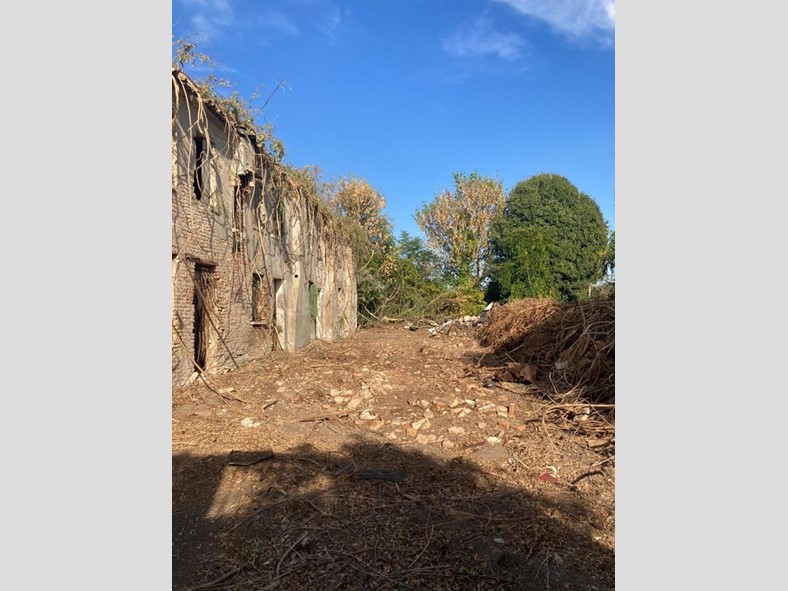 Casale in Vendita a Adria, 35'000€, 310 m²