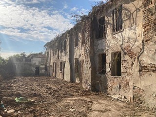 Casale in Vendita a Adria, 35'000€, 310 m²