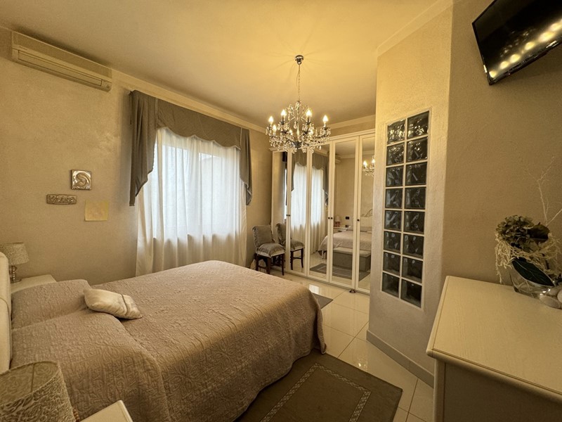 Casa Indipendente in Vendita a Noventa Vicentina, 318'000€, 300 m²